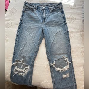 American Eagle Mom Jeans